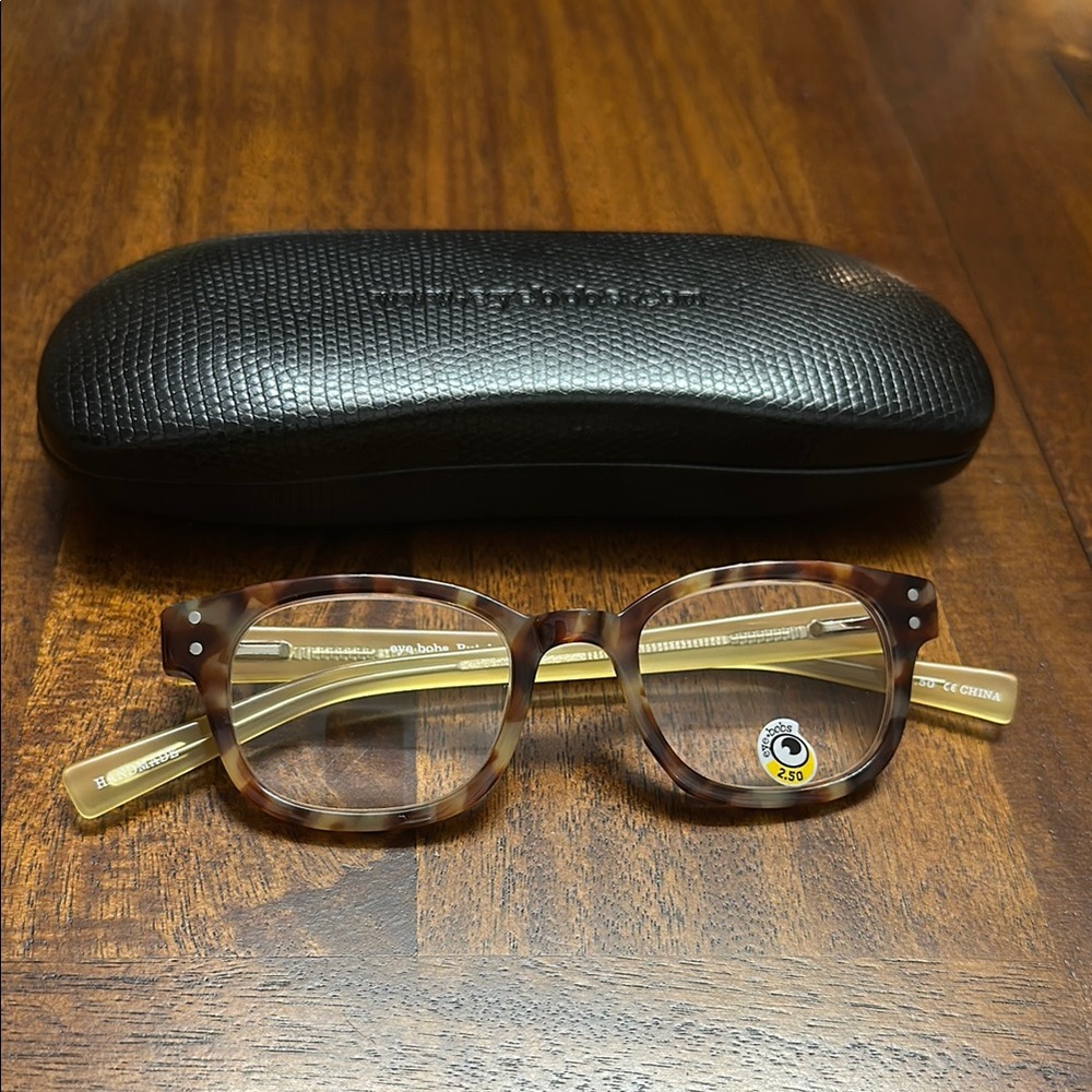 Tortoise Shell Eyeglasses with Case